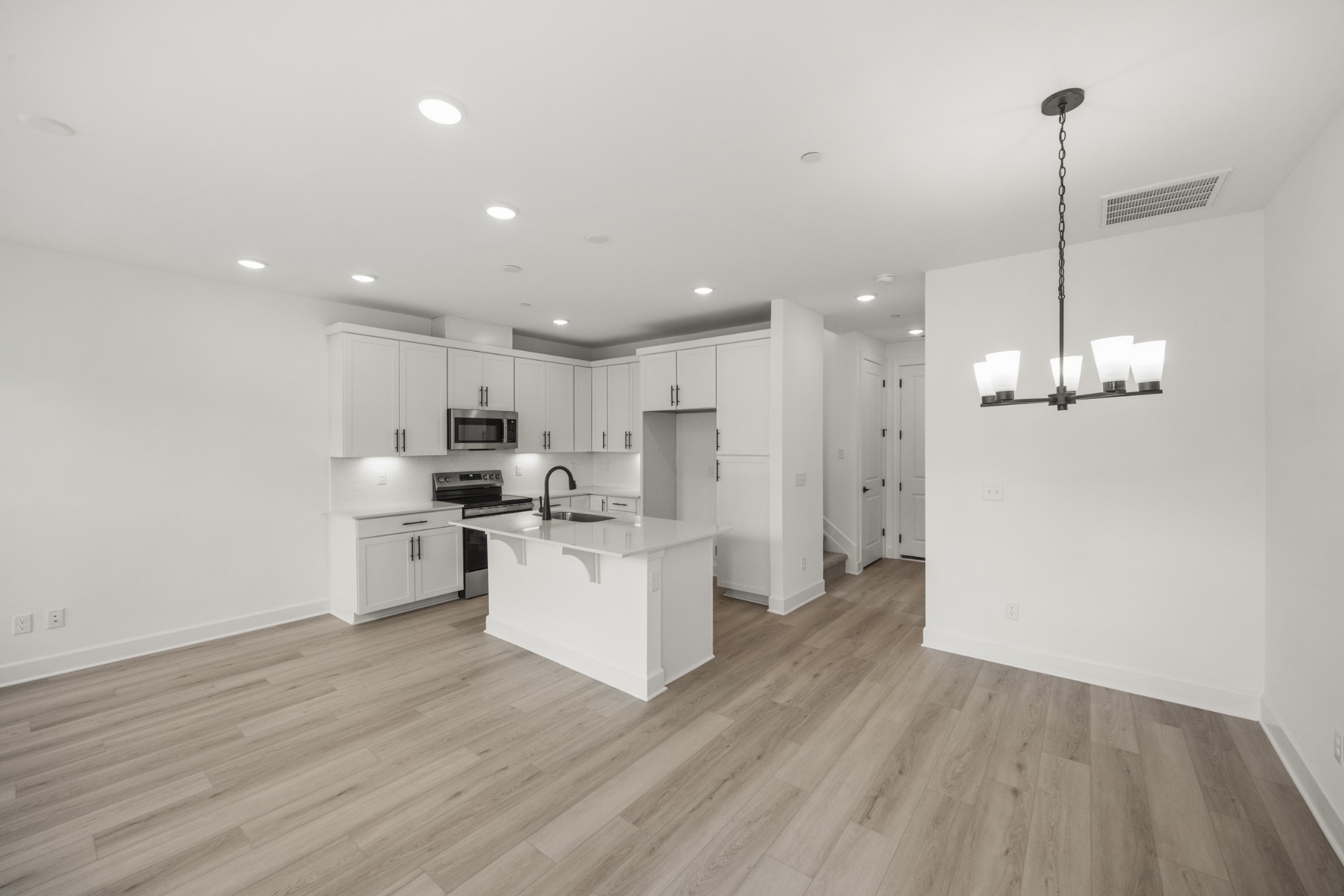 301 Lynwood Station Boulevard