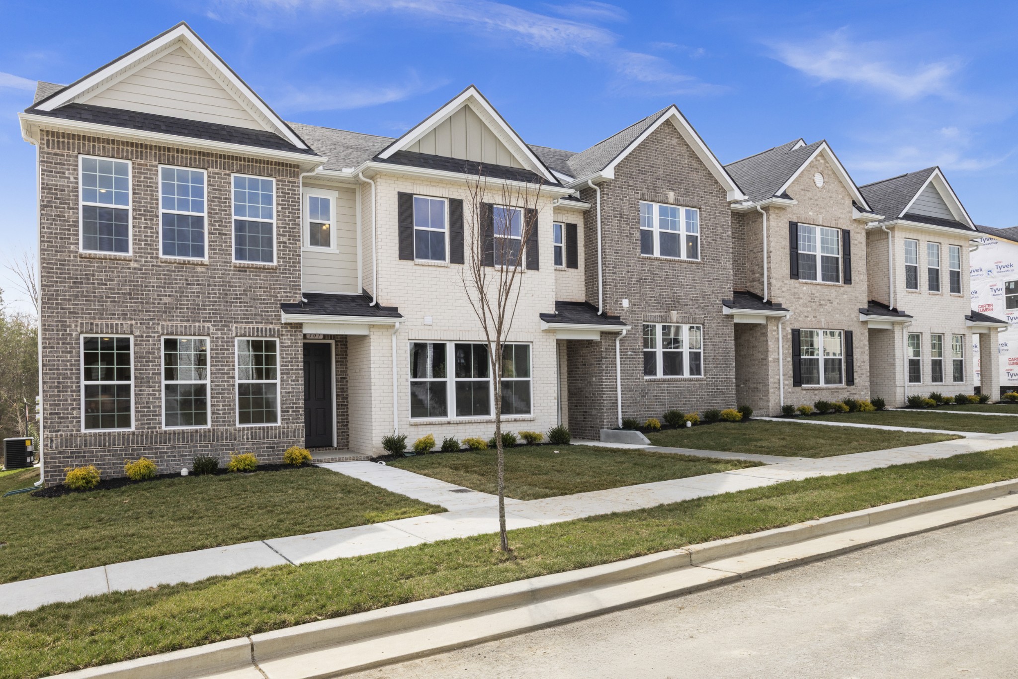 301 Lynwood Station Boulevard