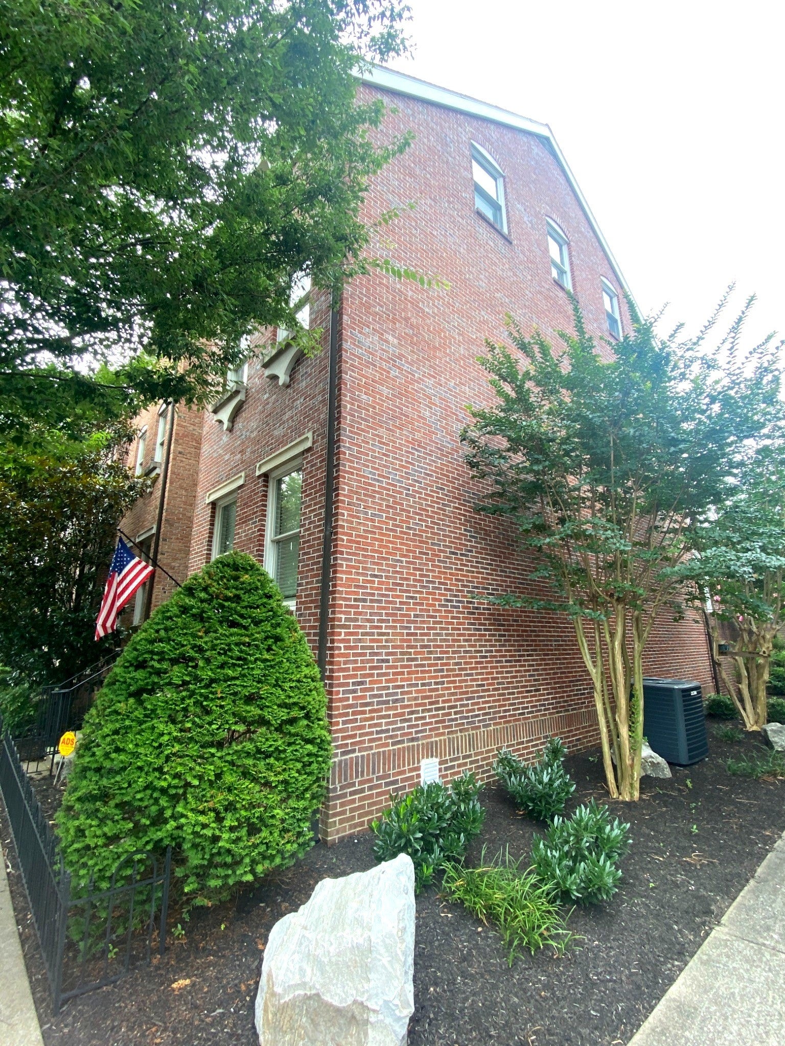 122 Centre St