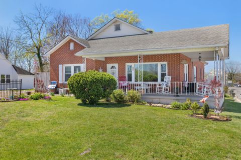 Photo of 215 S Military Ave, Lawrenceburg, TN 38464 (MLS # 3165639)