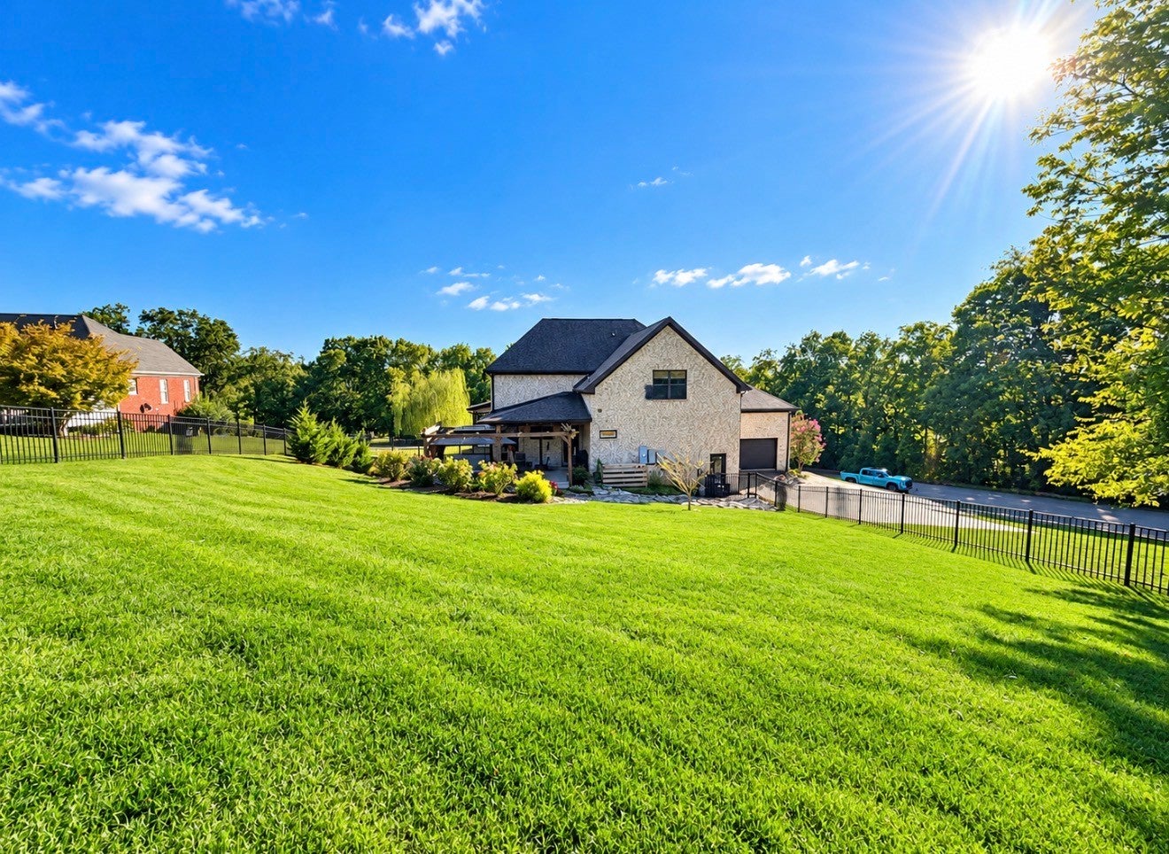 1100 Port William Ct