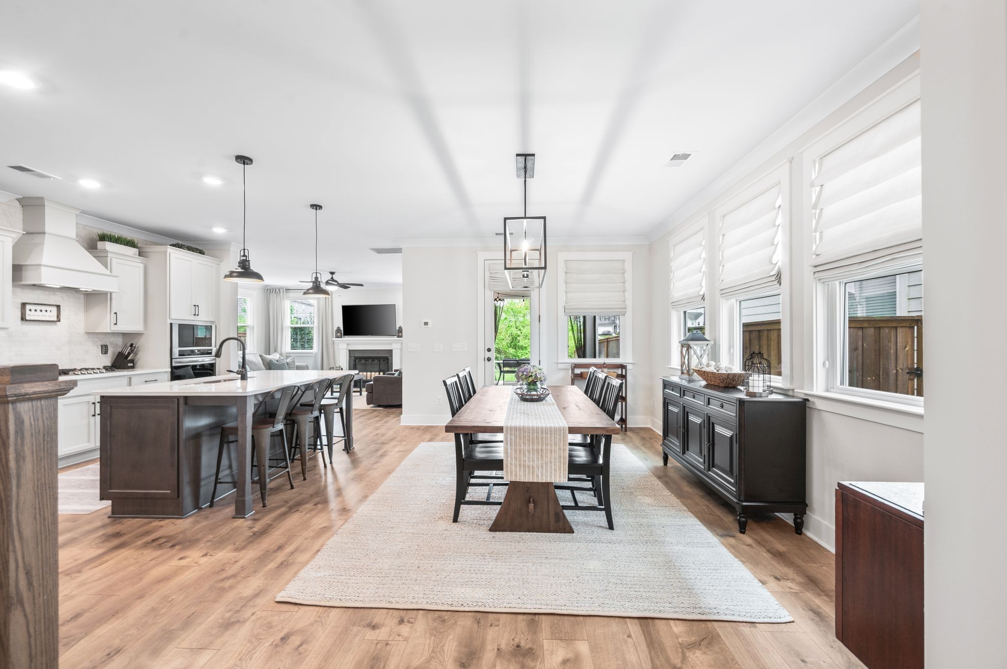141 Foxhall Dr