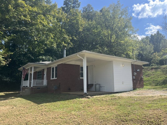 305 FOLGER ST, WAYNESBORO, TN 38485 - Image bc3fd1314d9eae6cd2ba963fc5de6ecd/2190114383