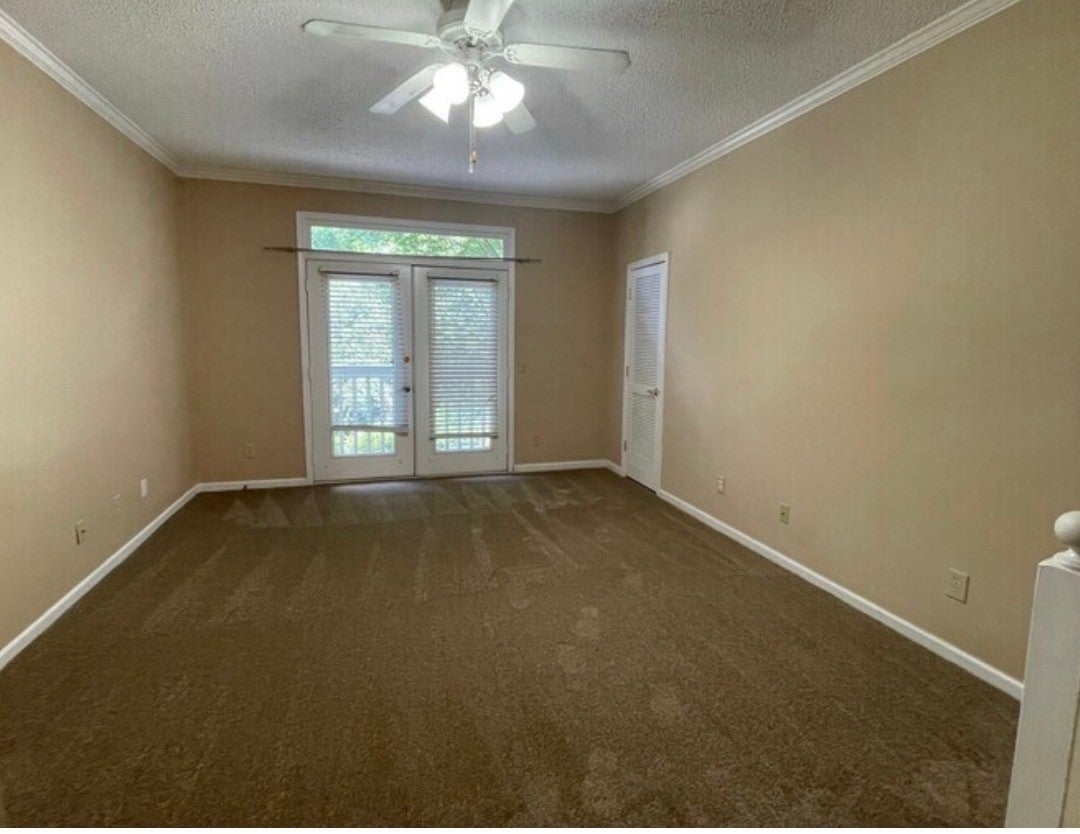 2011 Stokes Ln