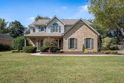 2923 Regenwood Dr Murfreesboro TN 37129