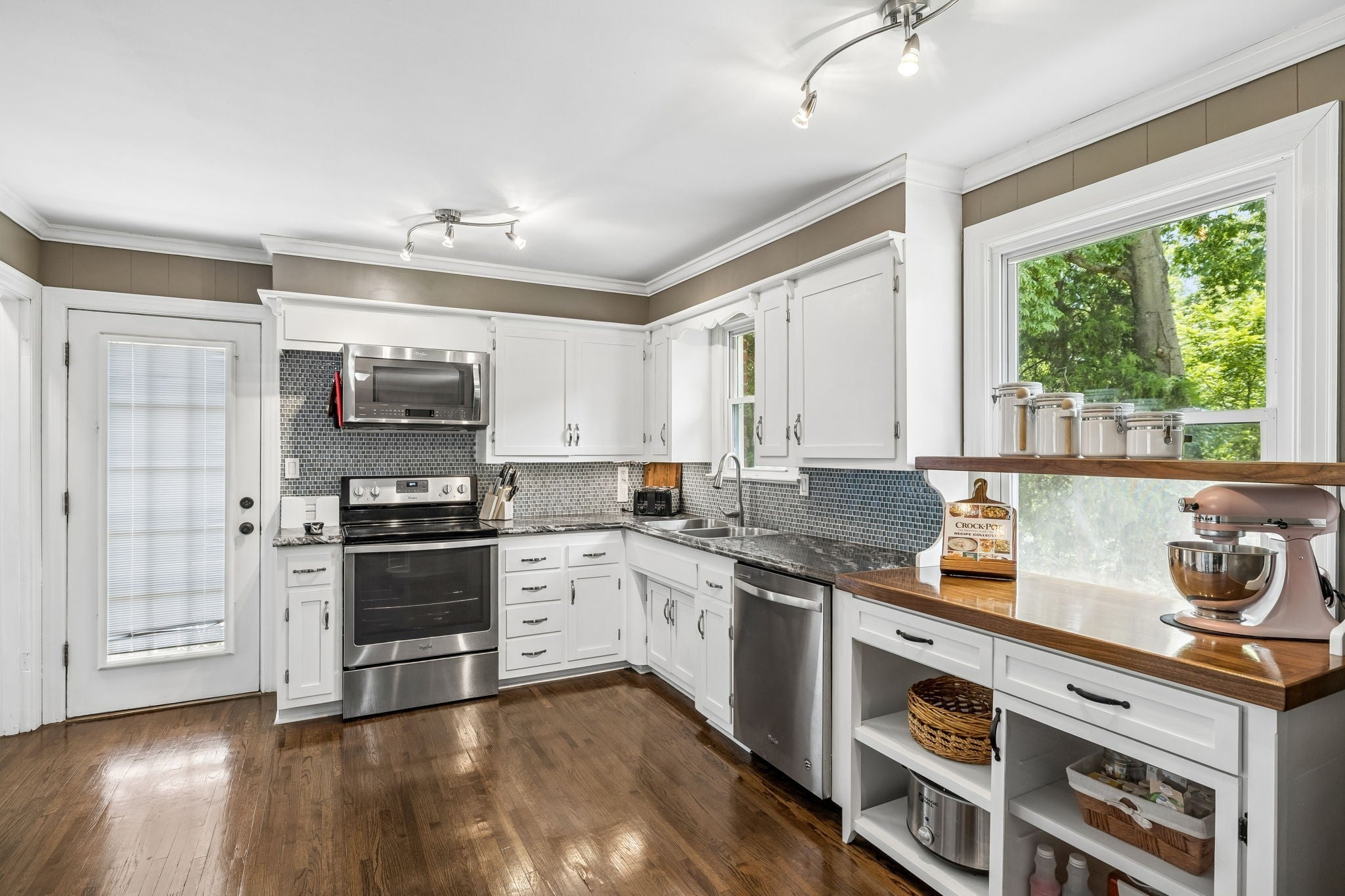 3-bed listing at 318 Jacksonian Dr, Hermitage