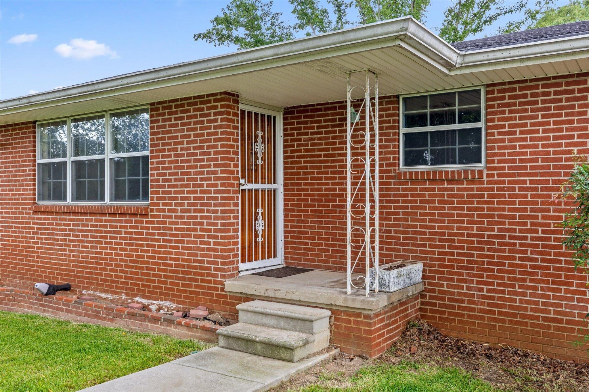 4639 Sherry Lane