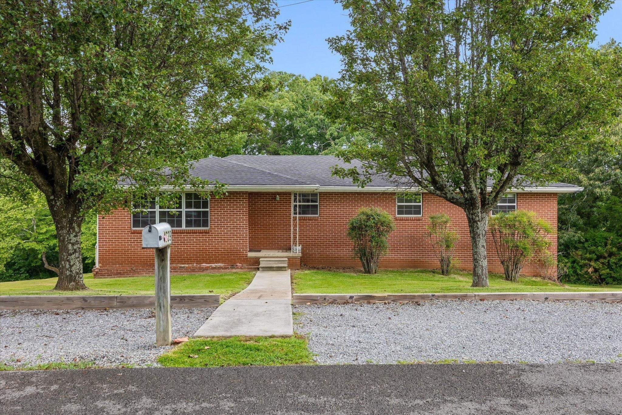 4639 Sherry Lane