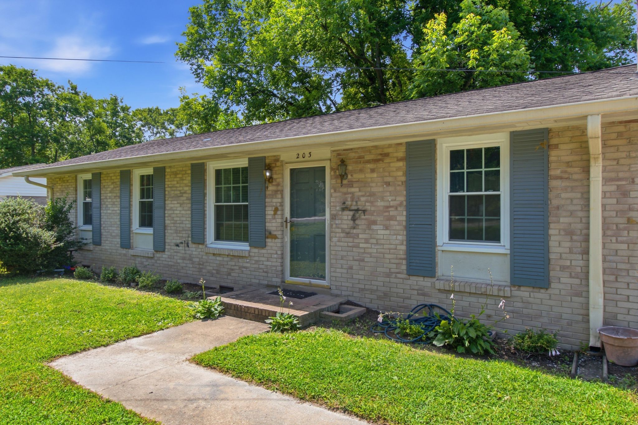 203 Townes Dr