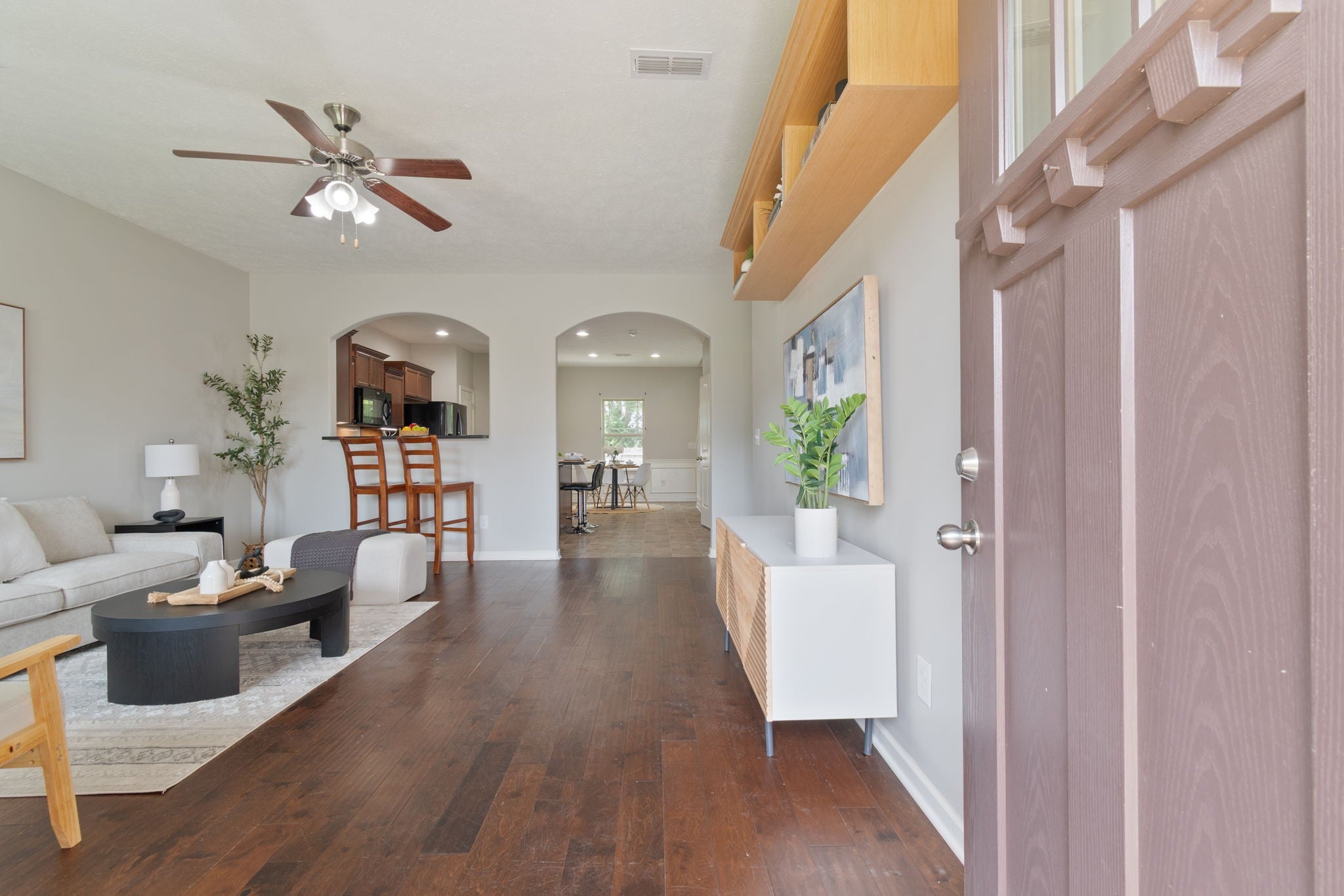 1504 Halverson Dr