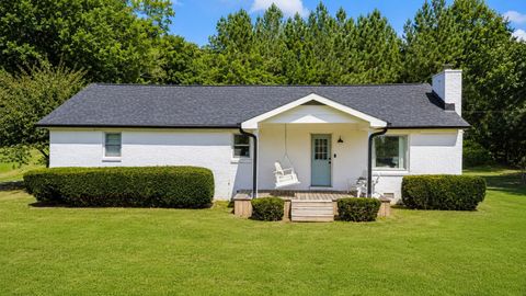 Photo of 425 E Piney Rd, Dickson, TN 37055 (MLS # 3256332)