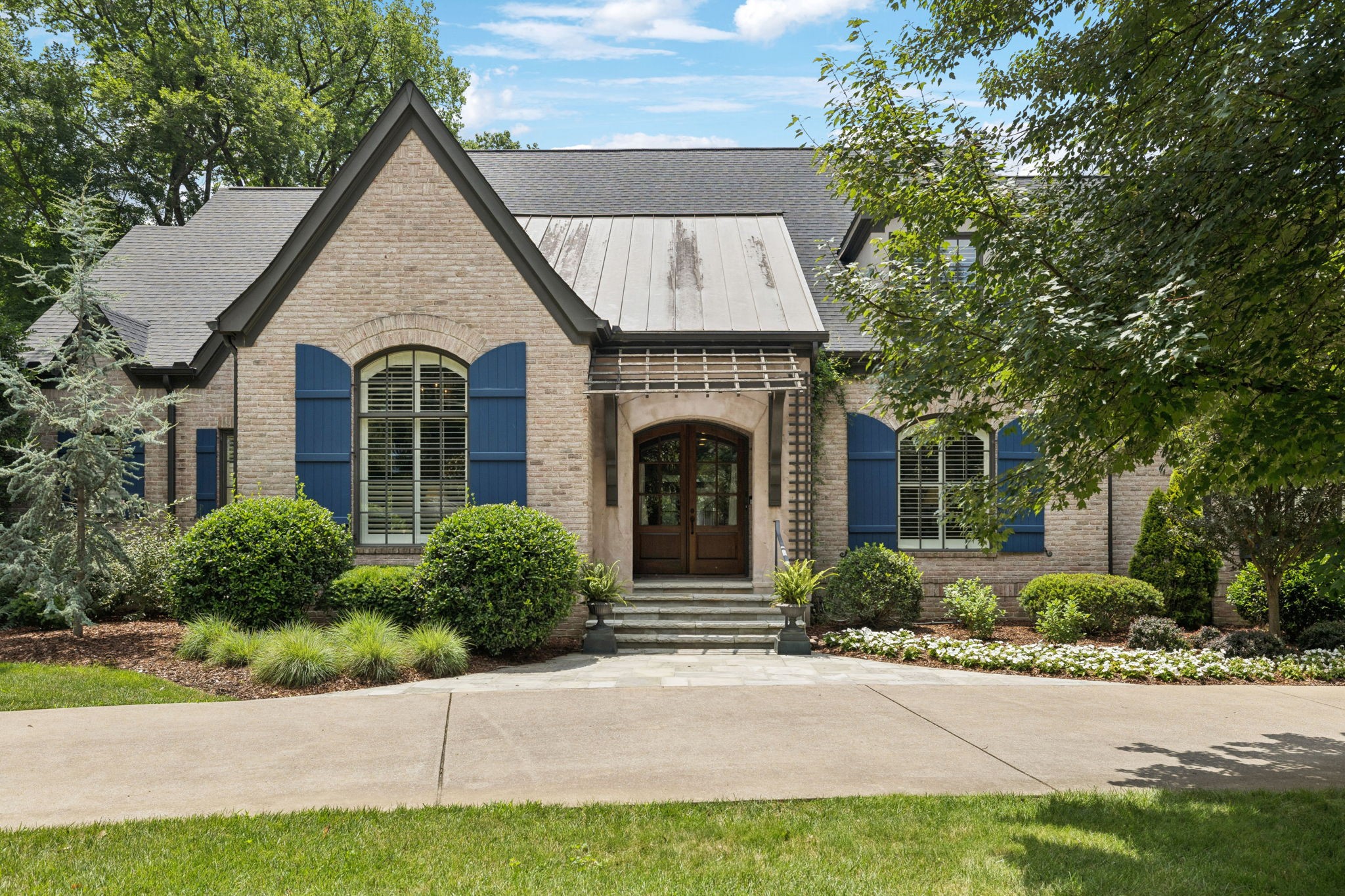 3309 Skyline Dr