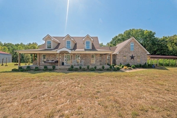 389 Ben Albert Rd