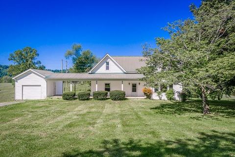 Photo of 2564 Free State Rd, Gainesboro, TN 38562 (MLS # 3168211)