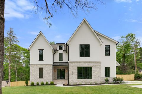 Photo of 706 Brook Hollow Rd, Nashville, TN 37205 (MLS # 3175486)