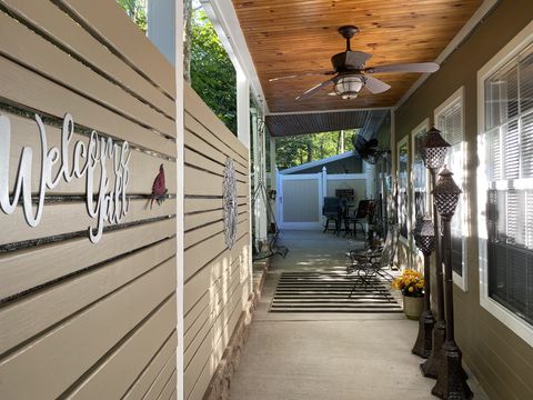 410 Griffs Hollow Ln Bethpage TN 37022