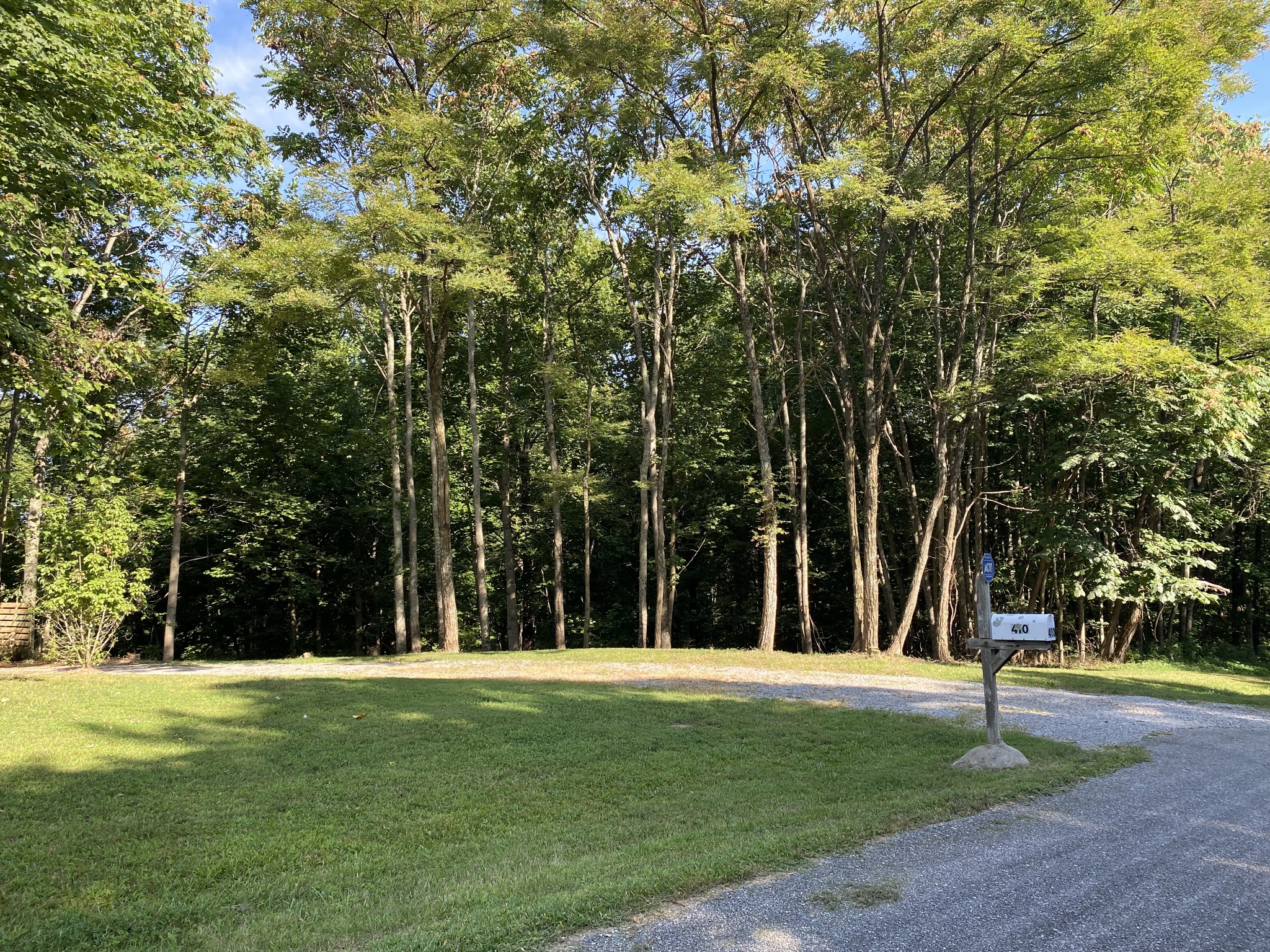 410 Griffs Hollow Ln