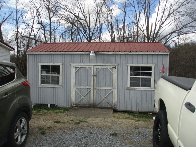 721 Hog Back Ridge Rd