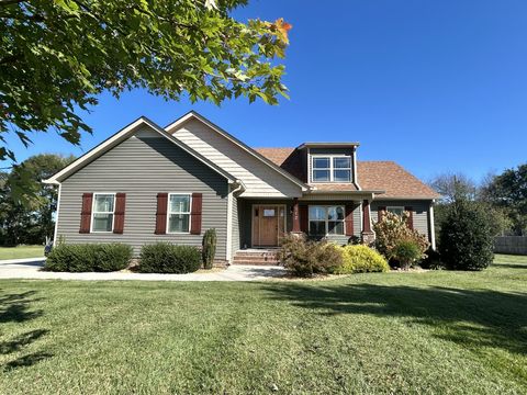 342 Richland Hills Dr Manchester TN 37355