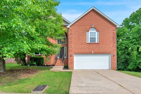 1561 Constitution Ave Nashville TN 37207