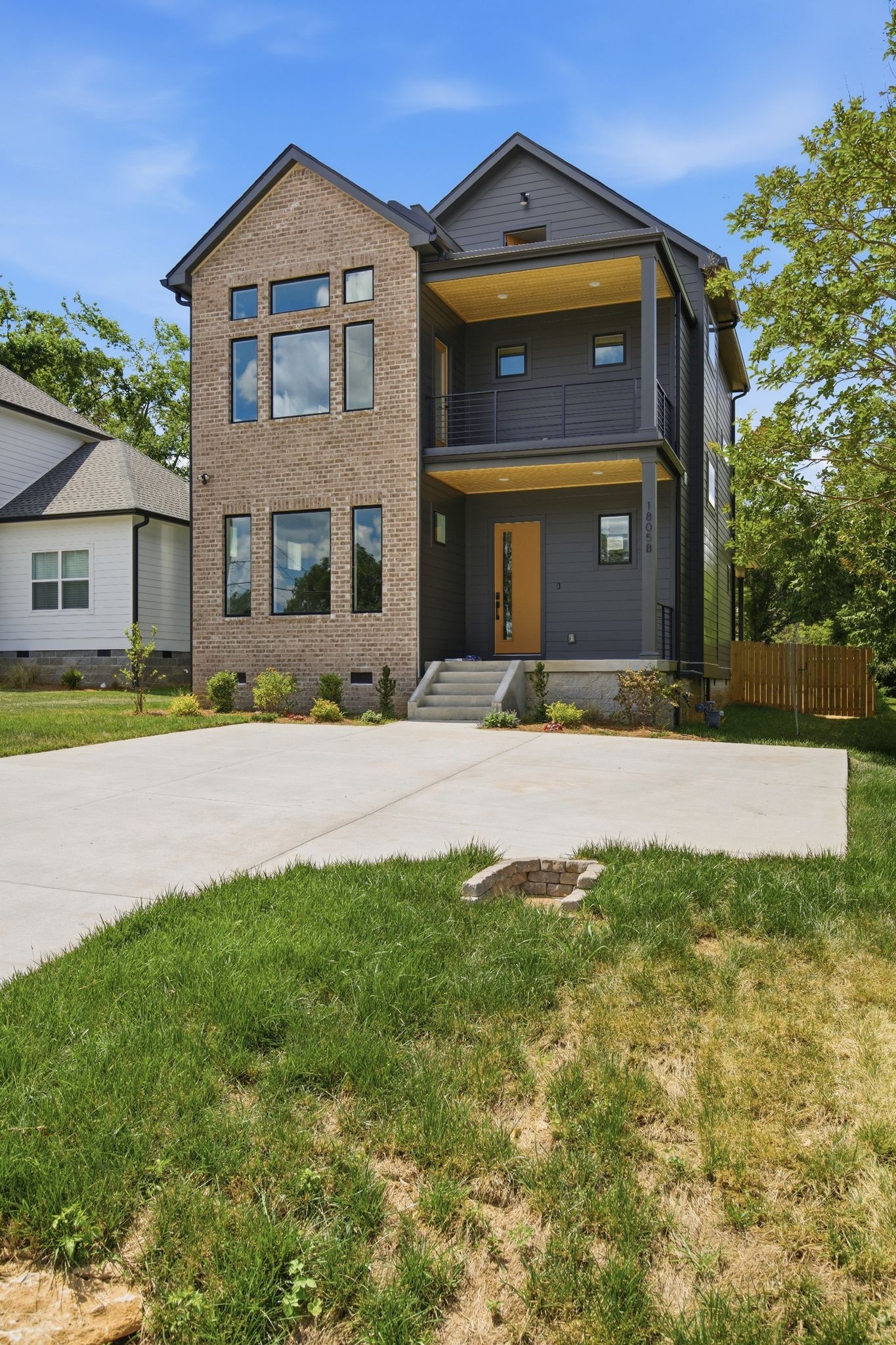 1805B River Dr