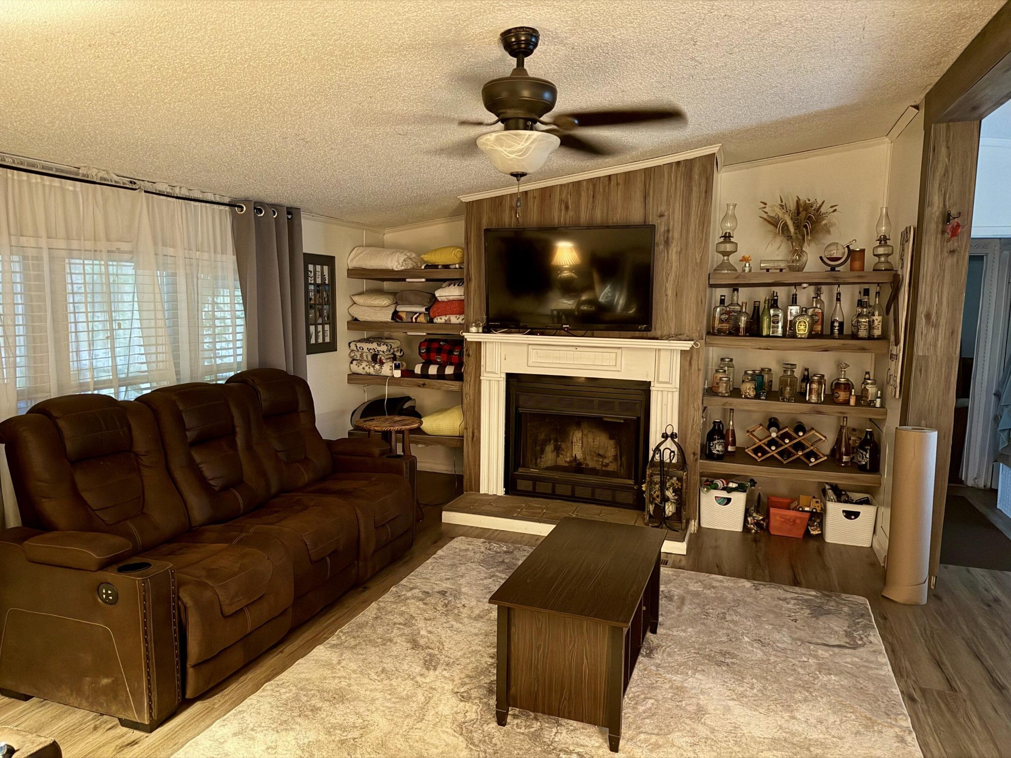 689 Schmitt Road