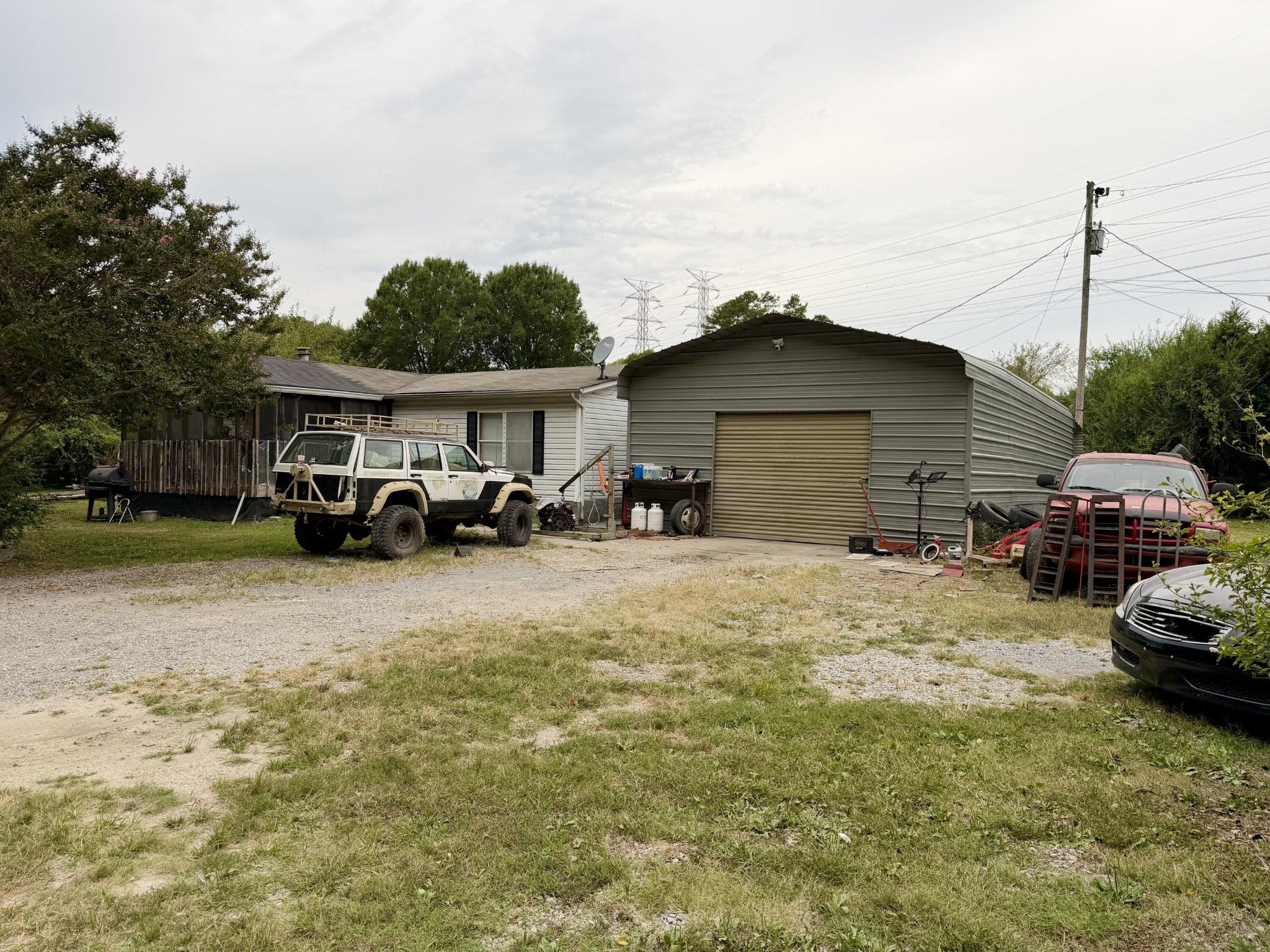 689 Schmitt Road