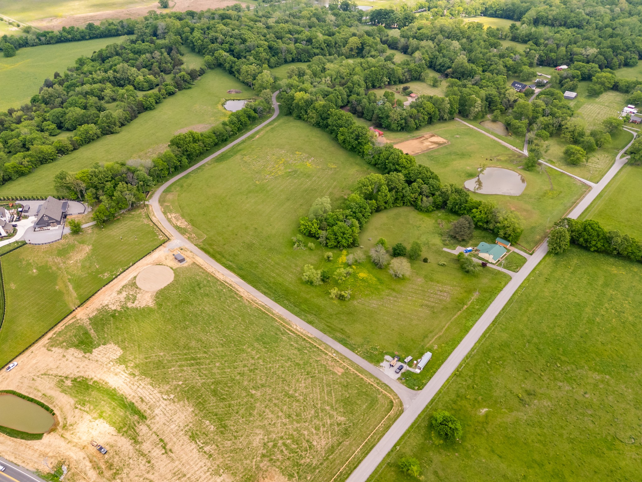 9016 Possum Trot Trail