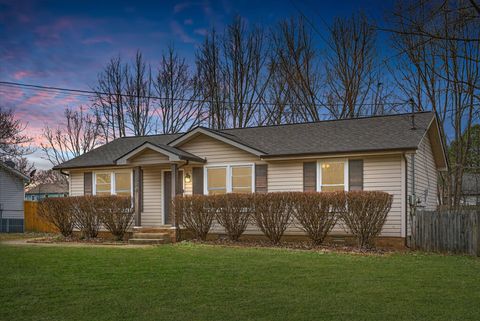 544 Donna Drive Clarksville TN 37042