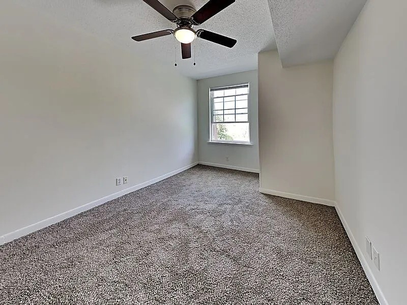 441 Harding Pl A15