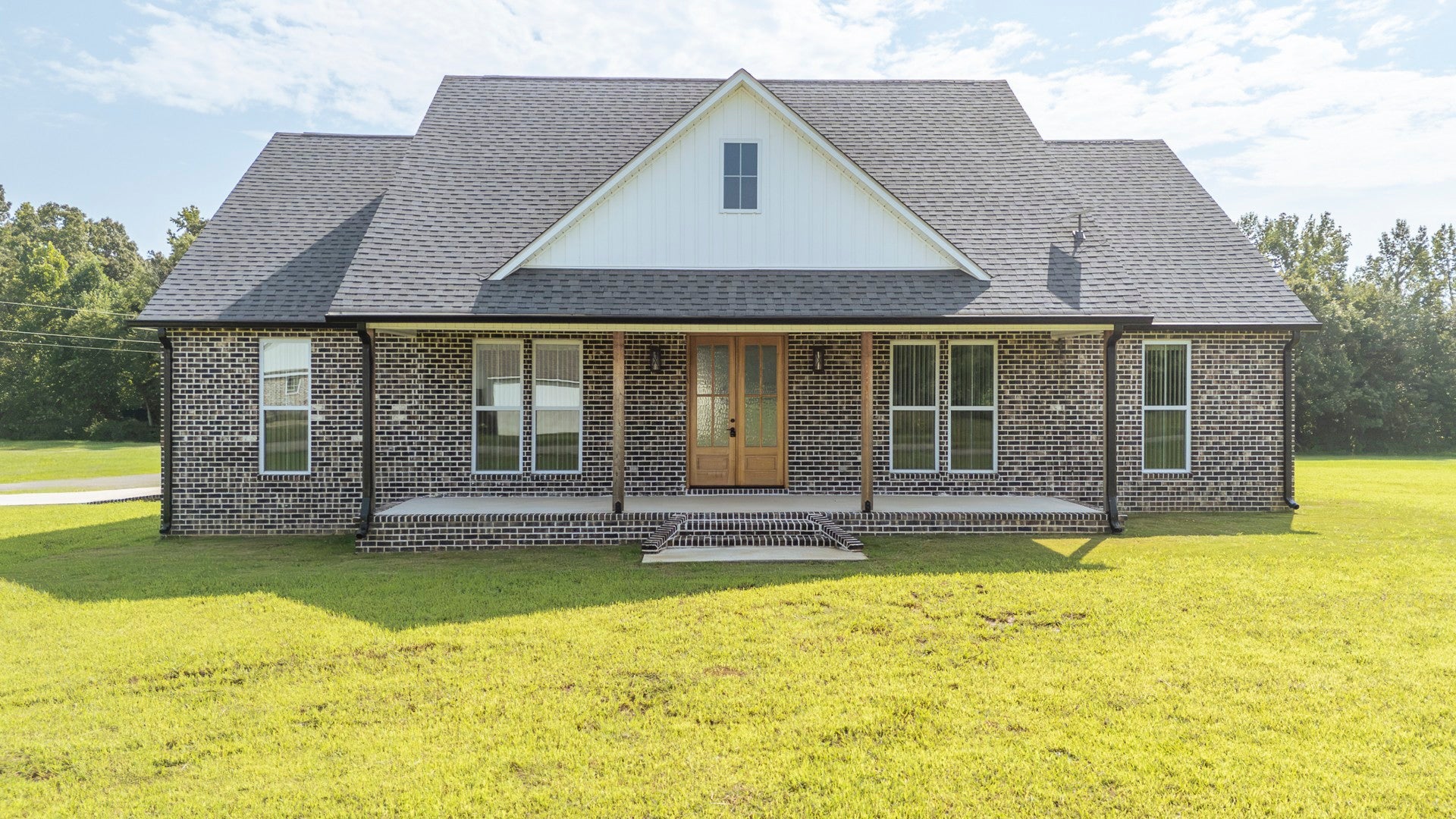 300 Charleston Ln - Photo 2