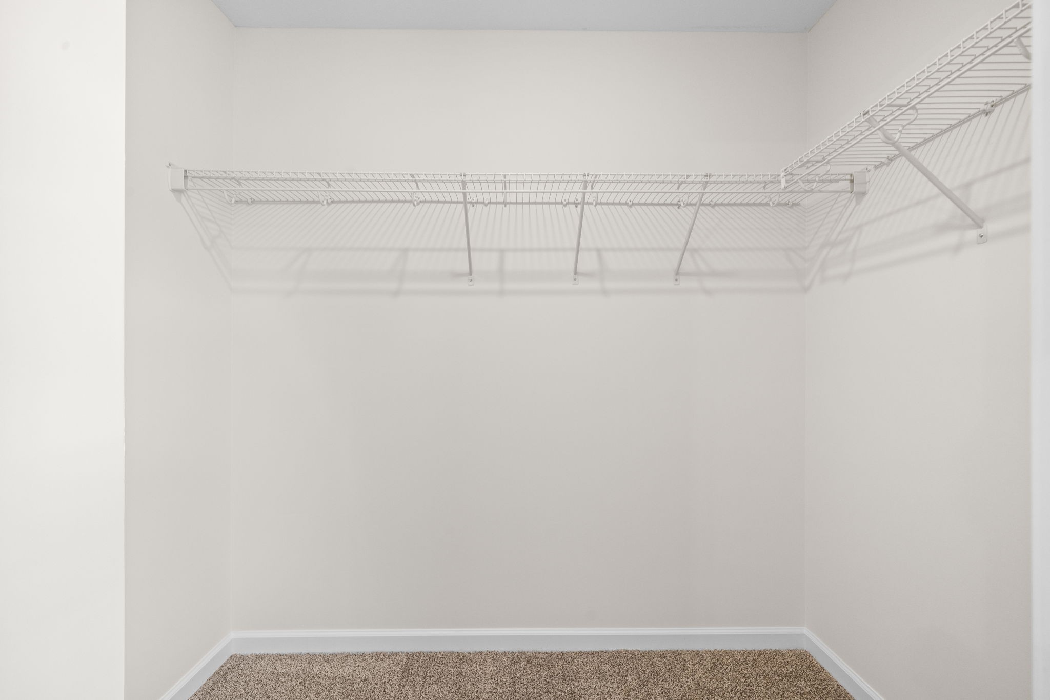 Clarksville, Tennessee 37043, United States, 2 Bedrooms Bedrooms, ,3 BathroomsBathrooms,Residential,Active,139926