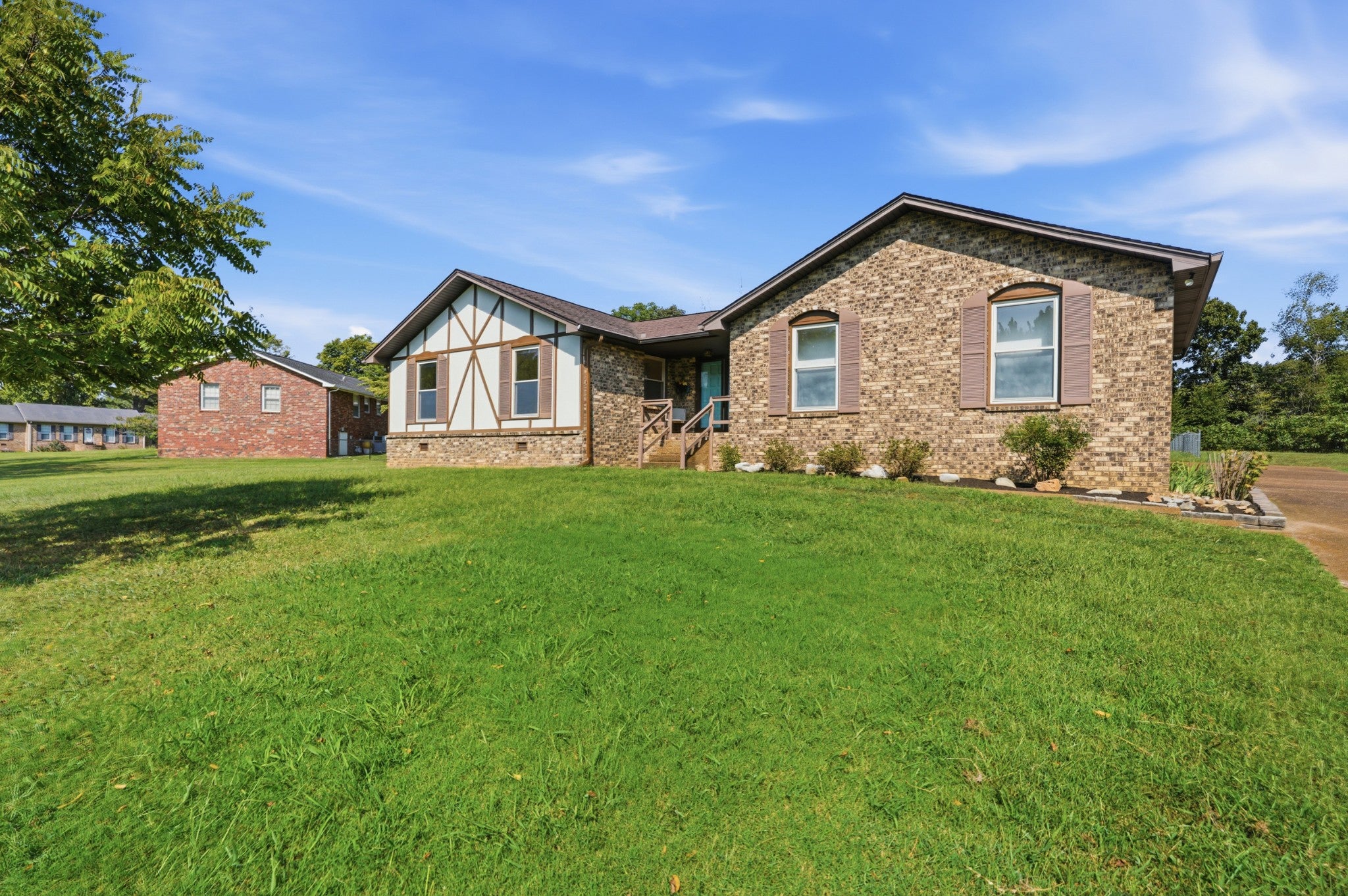 107 Stonewall Dr