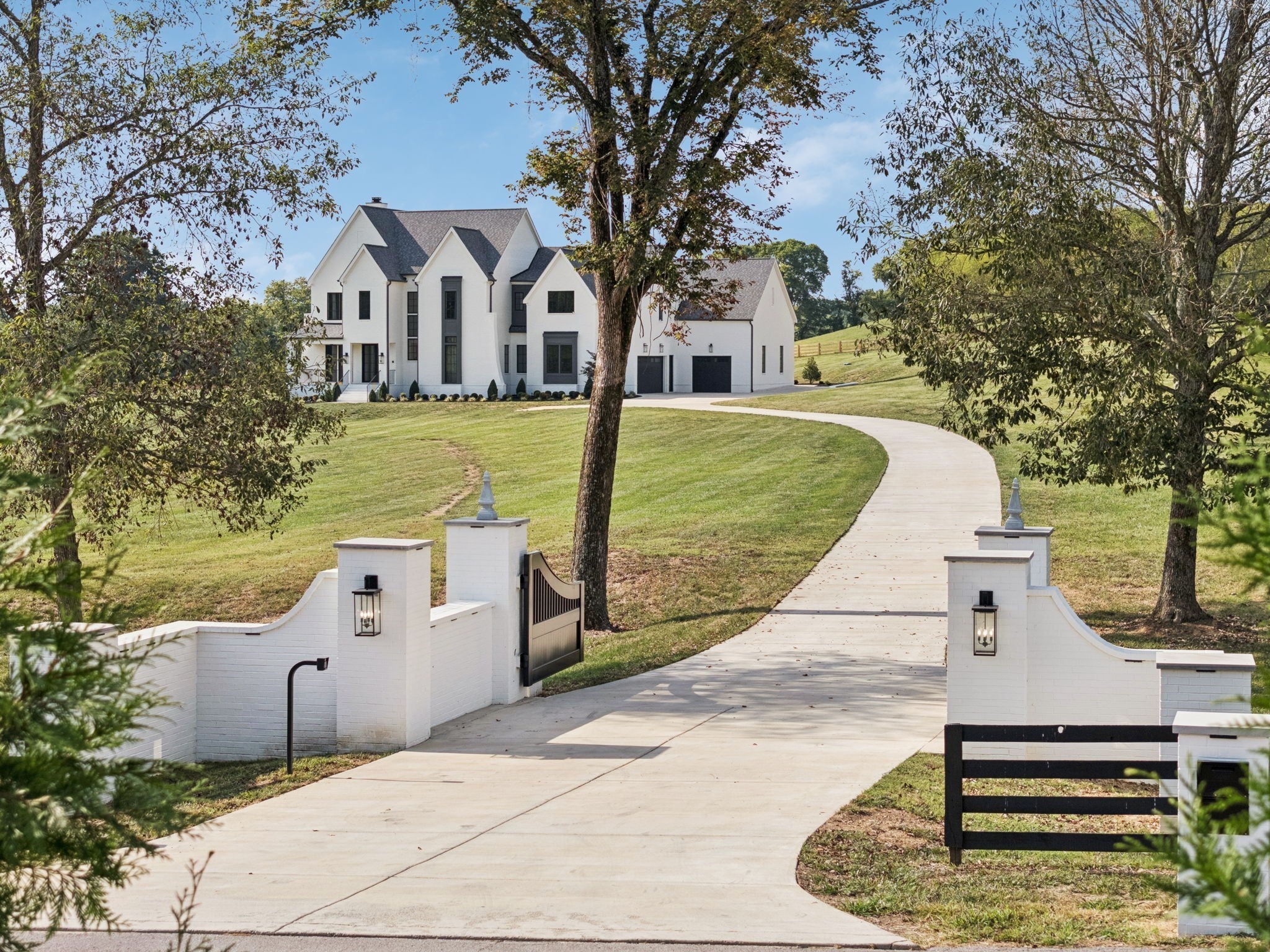 listing at 2245 Skinner Rd, Arrington