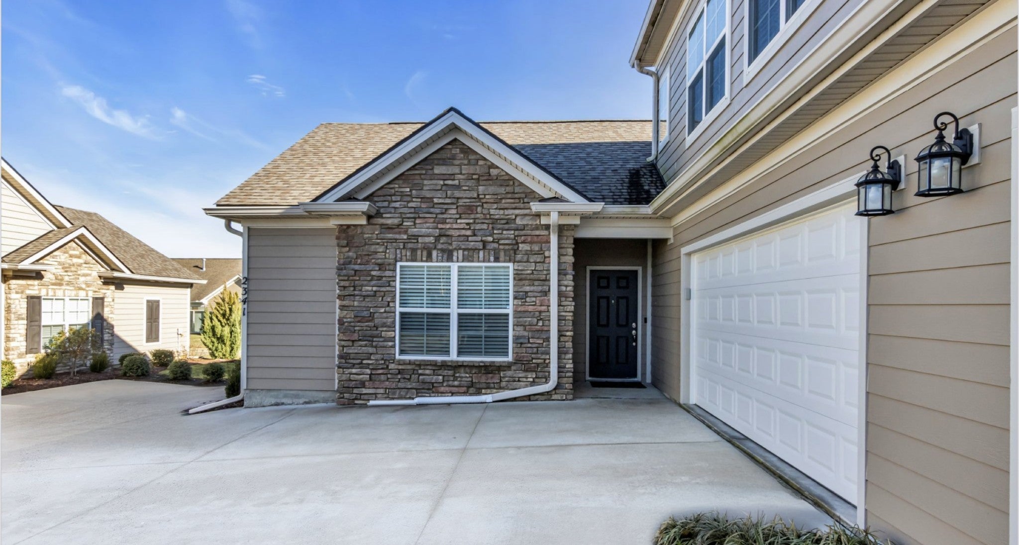 2341 Stonecenter Ln
