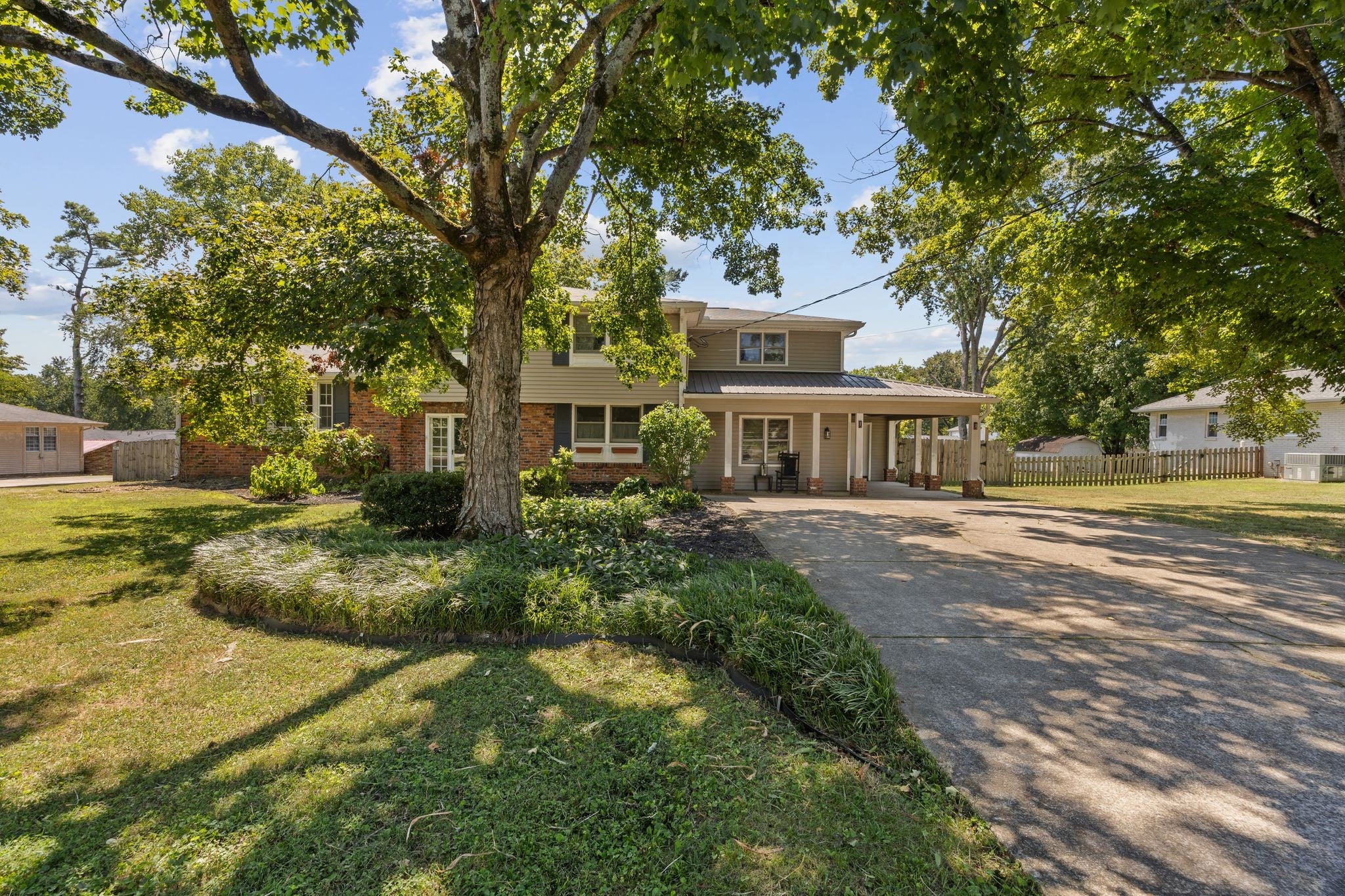 3-bed listing at 343 Derby Ln Franklin, Nashville