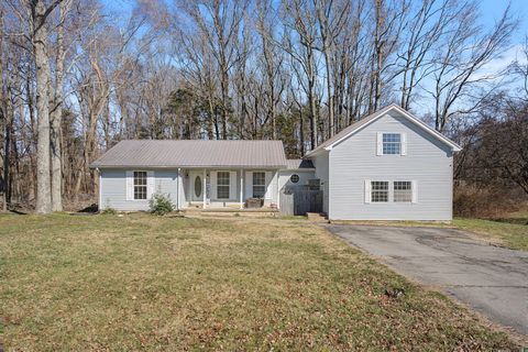 4016 Bentle Dr Westmoreland TN 37186