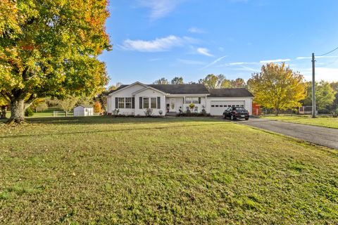 580 Gregory Rd Westmoreland TN 37186
