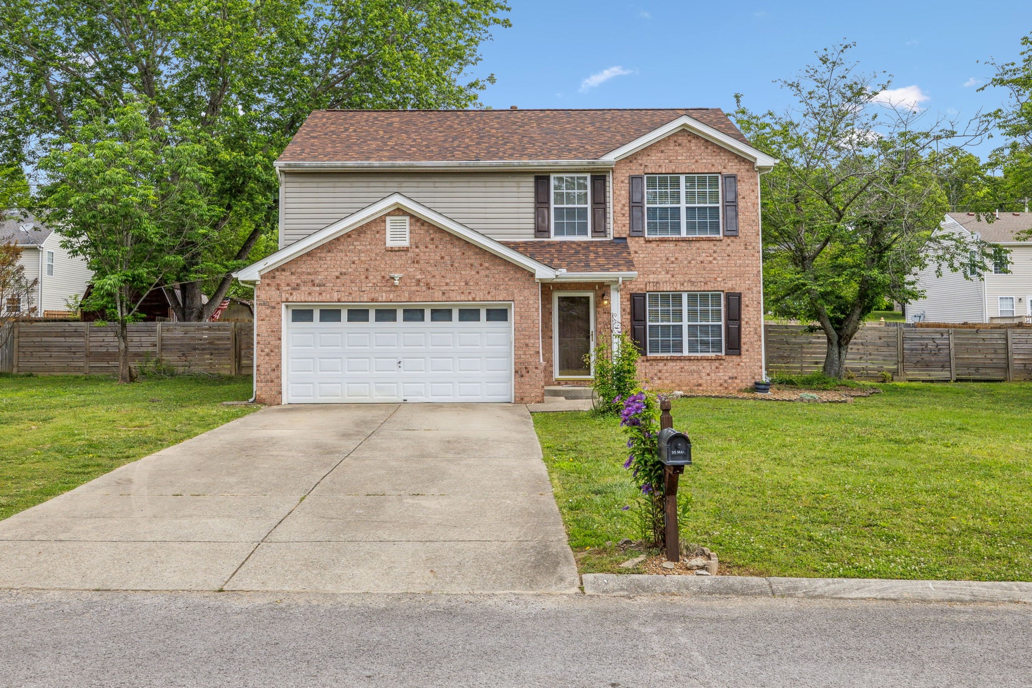7351 Hidden Lake Cir