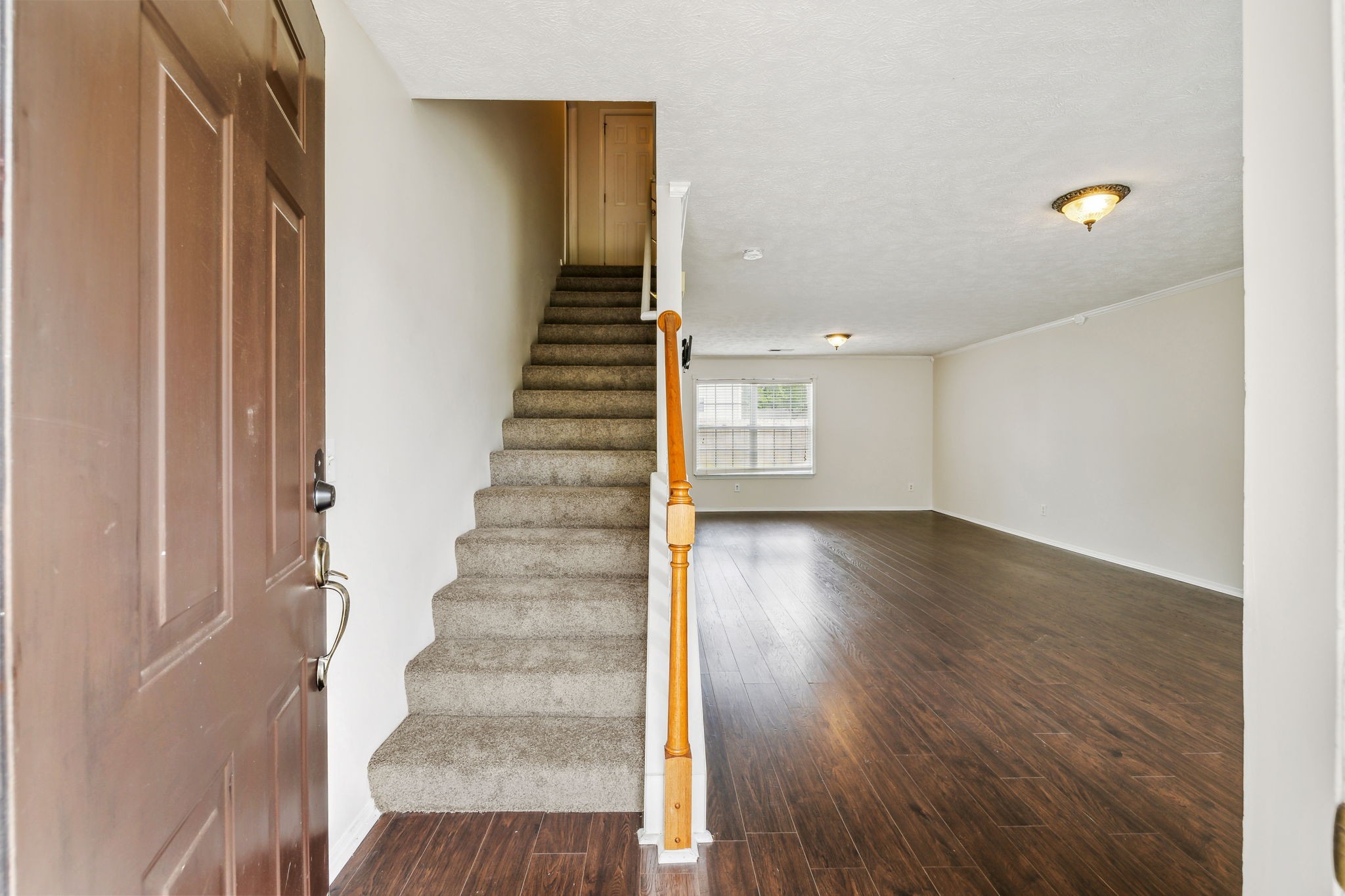 7351 Hidden Lake Cir