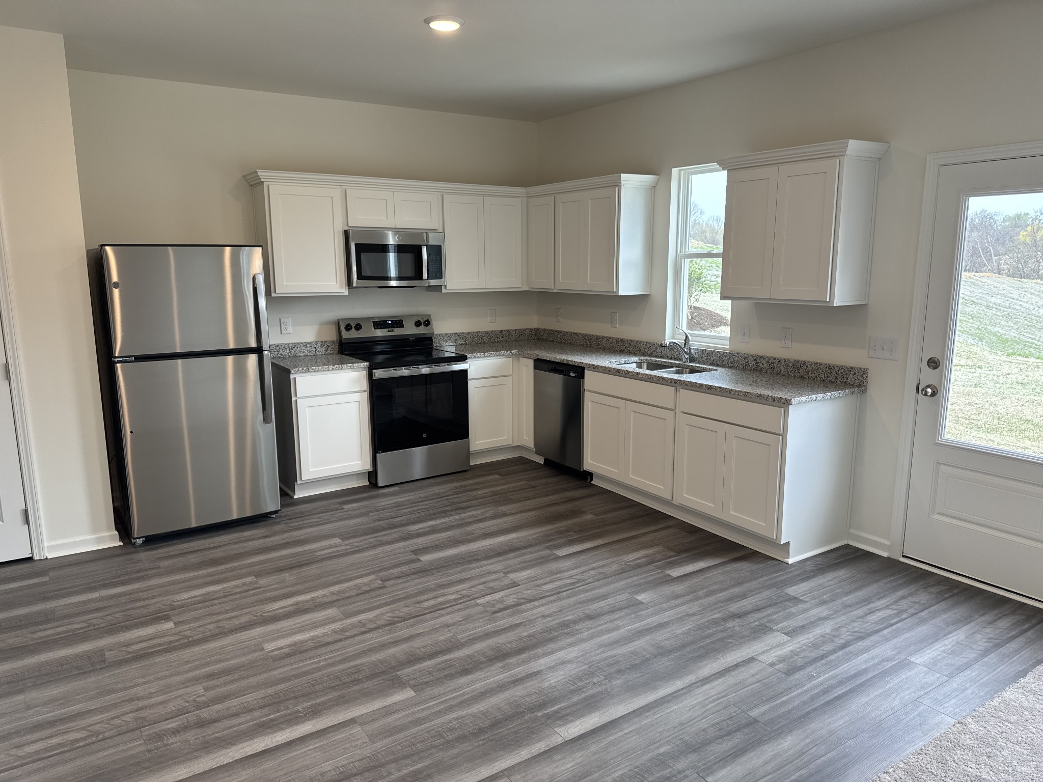111 Snowdrop Ave