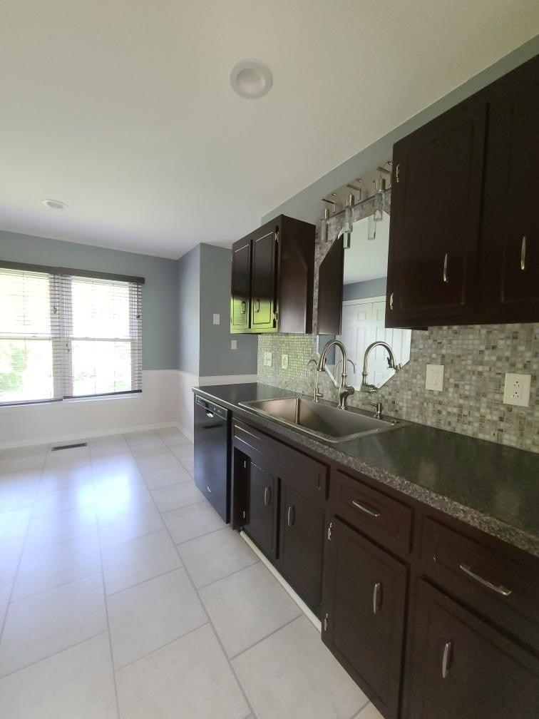 2127 Amadeus Dr