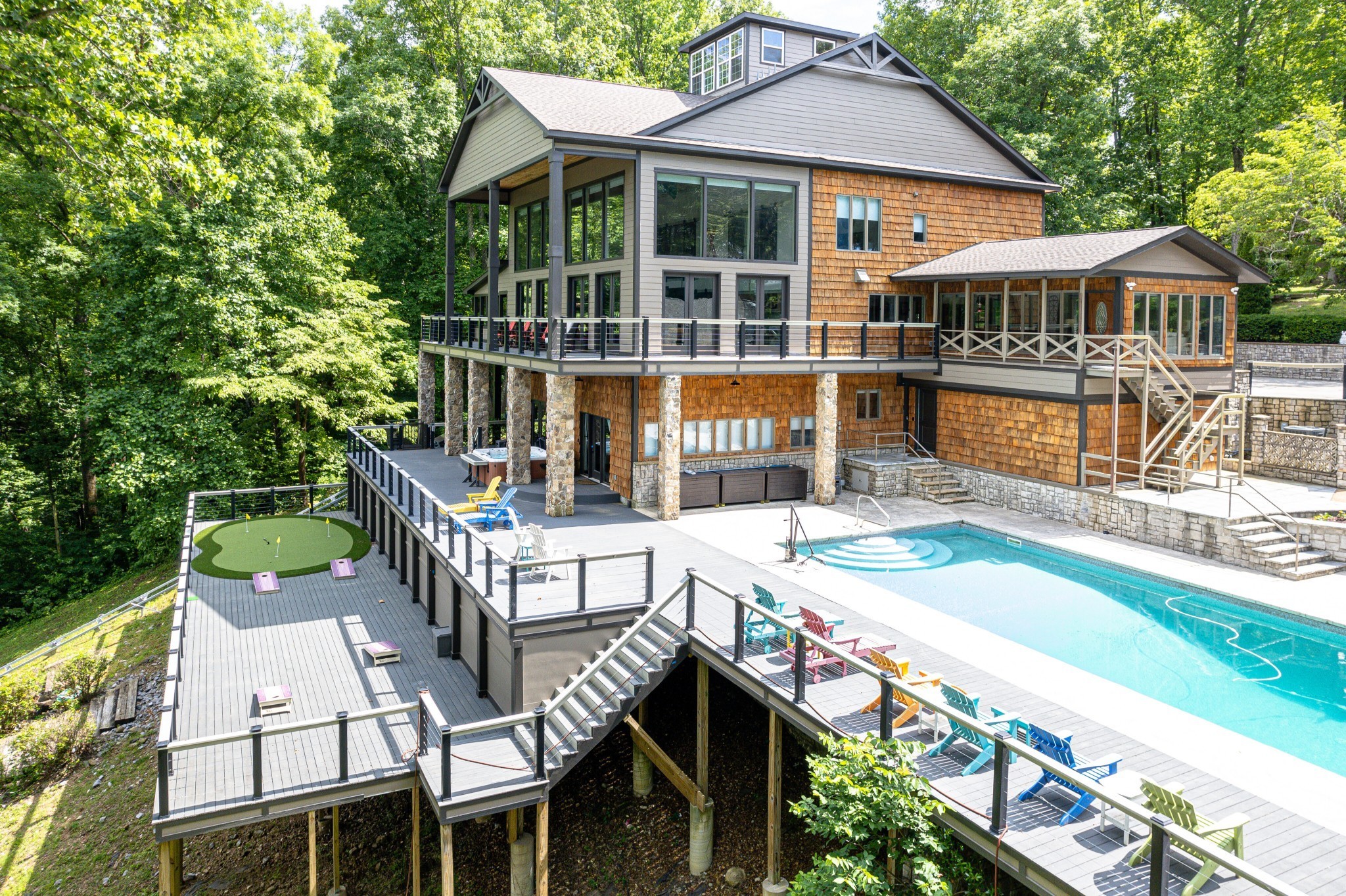 1657 Boswell Rd