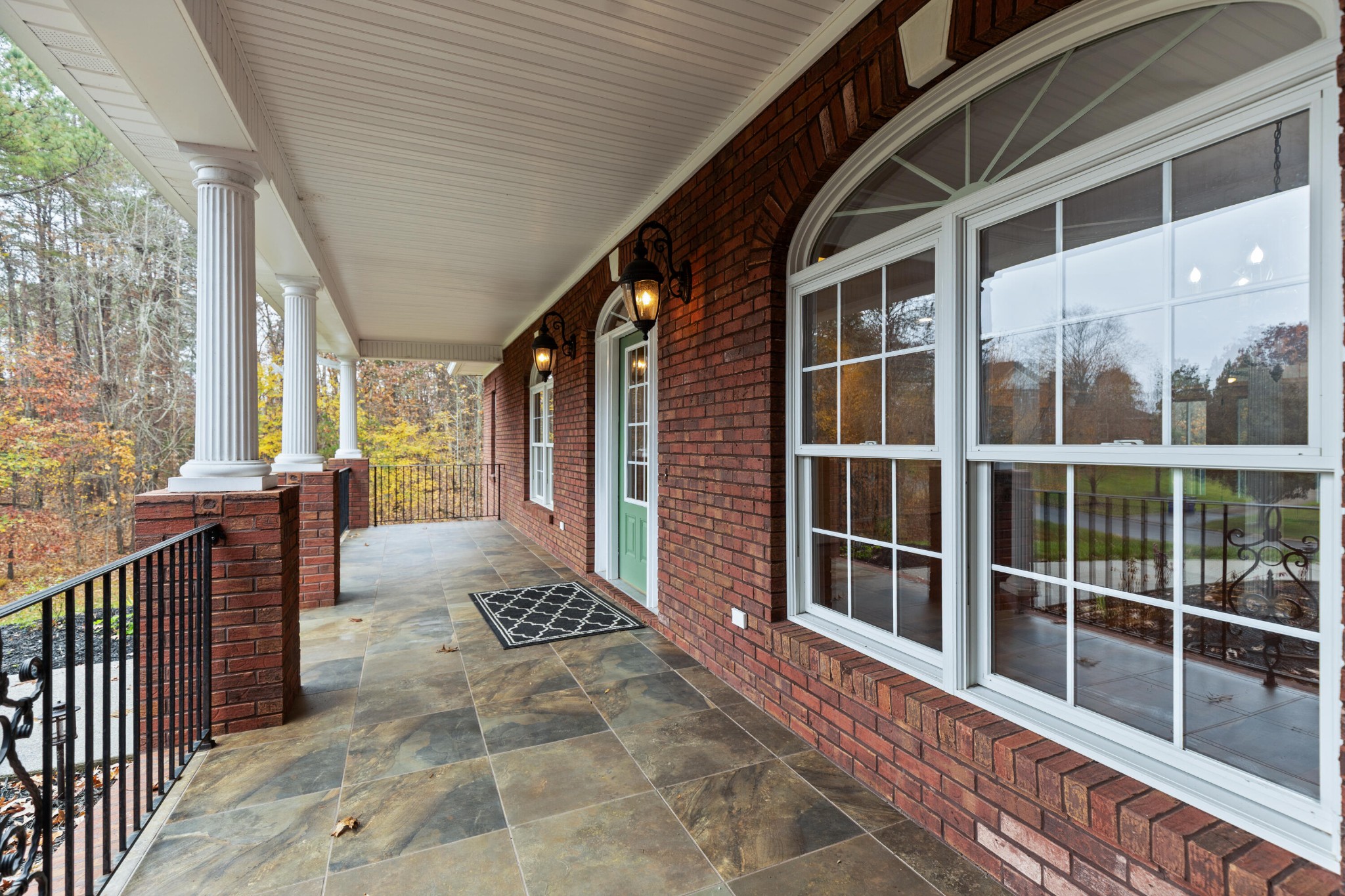 3228 Mountain Pointe Drive NW