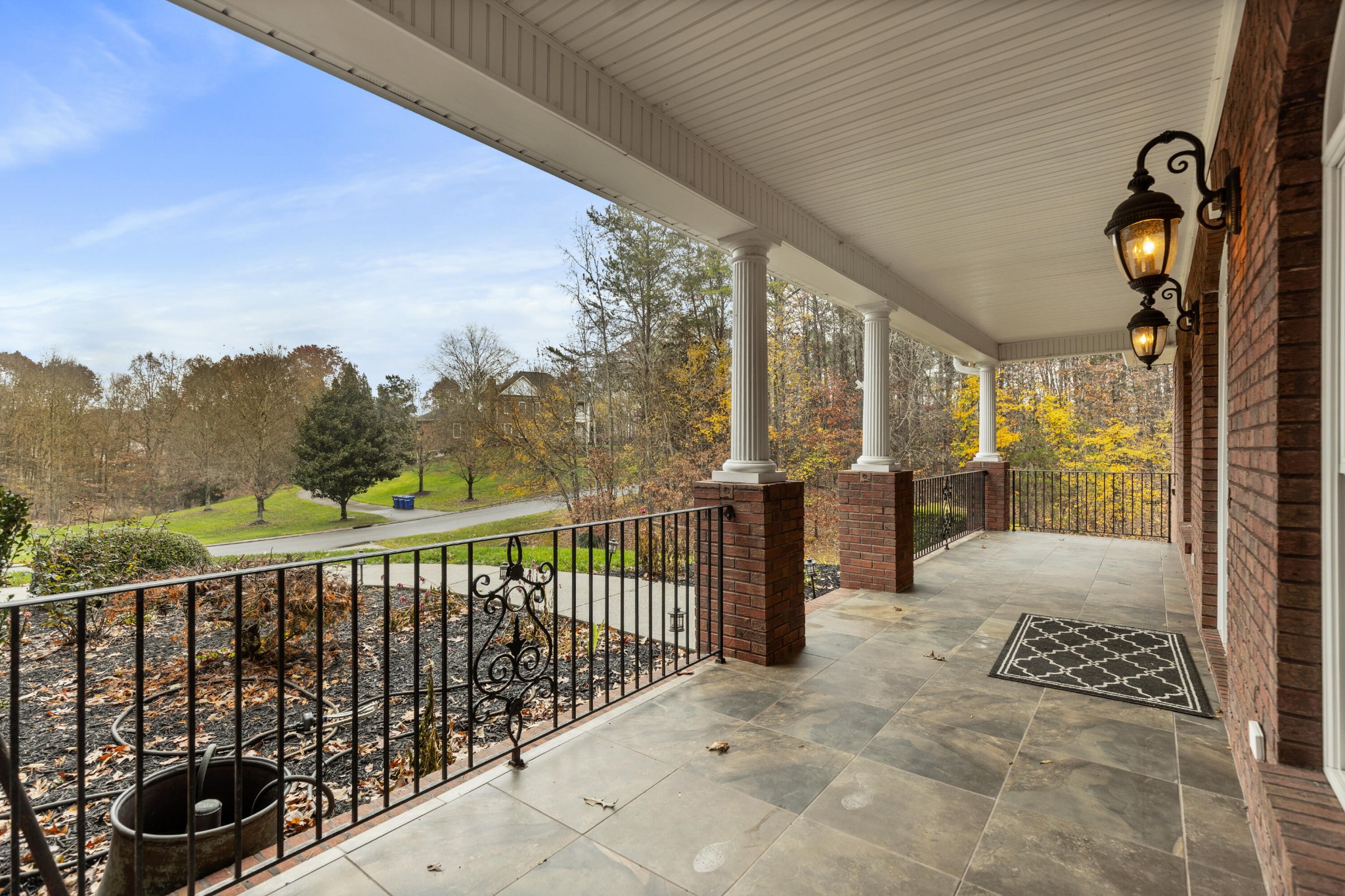 3228 Mountain Pointe Drive NW