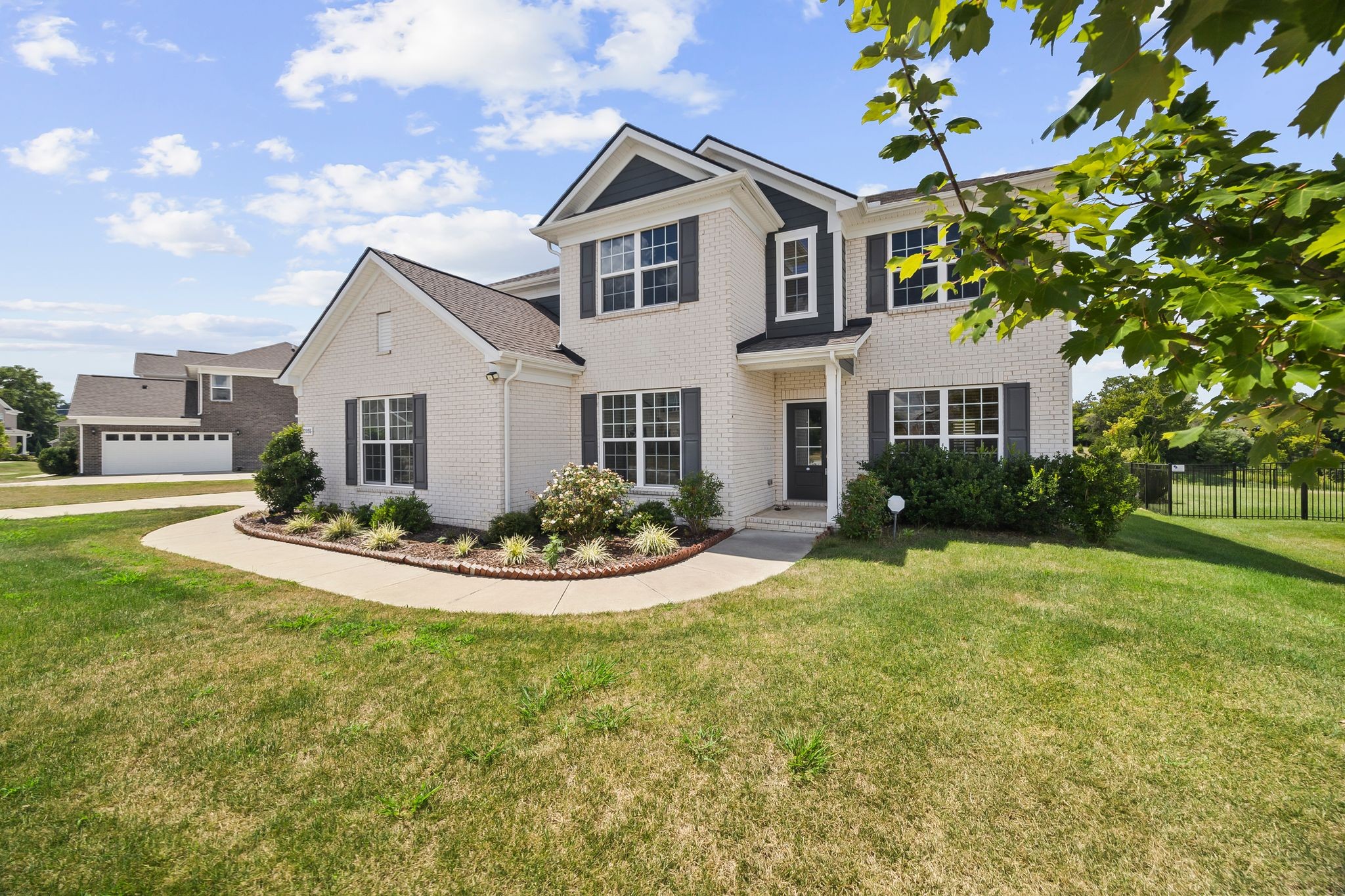 2076 Autry Dr