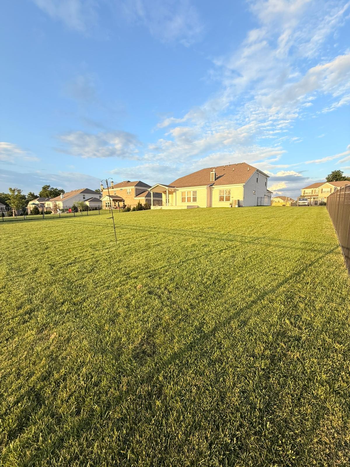 2076 Autry Dr