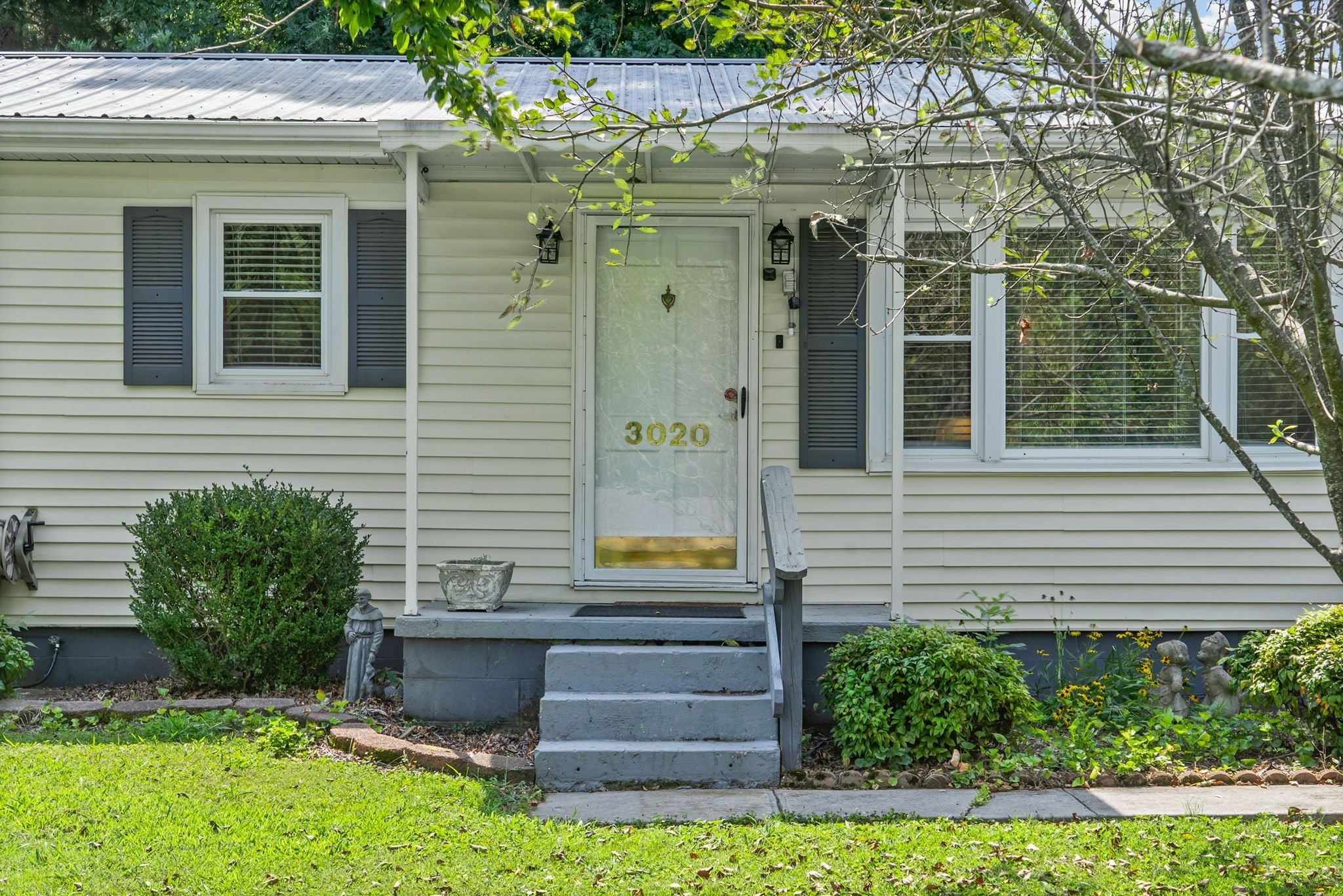 3020 Elinor Dr