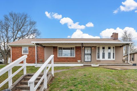 613 Central Ave W Springfield TN 37172
