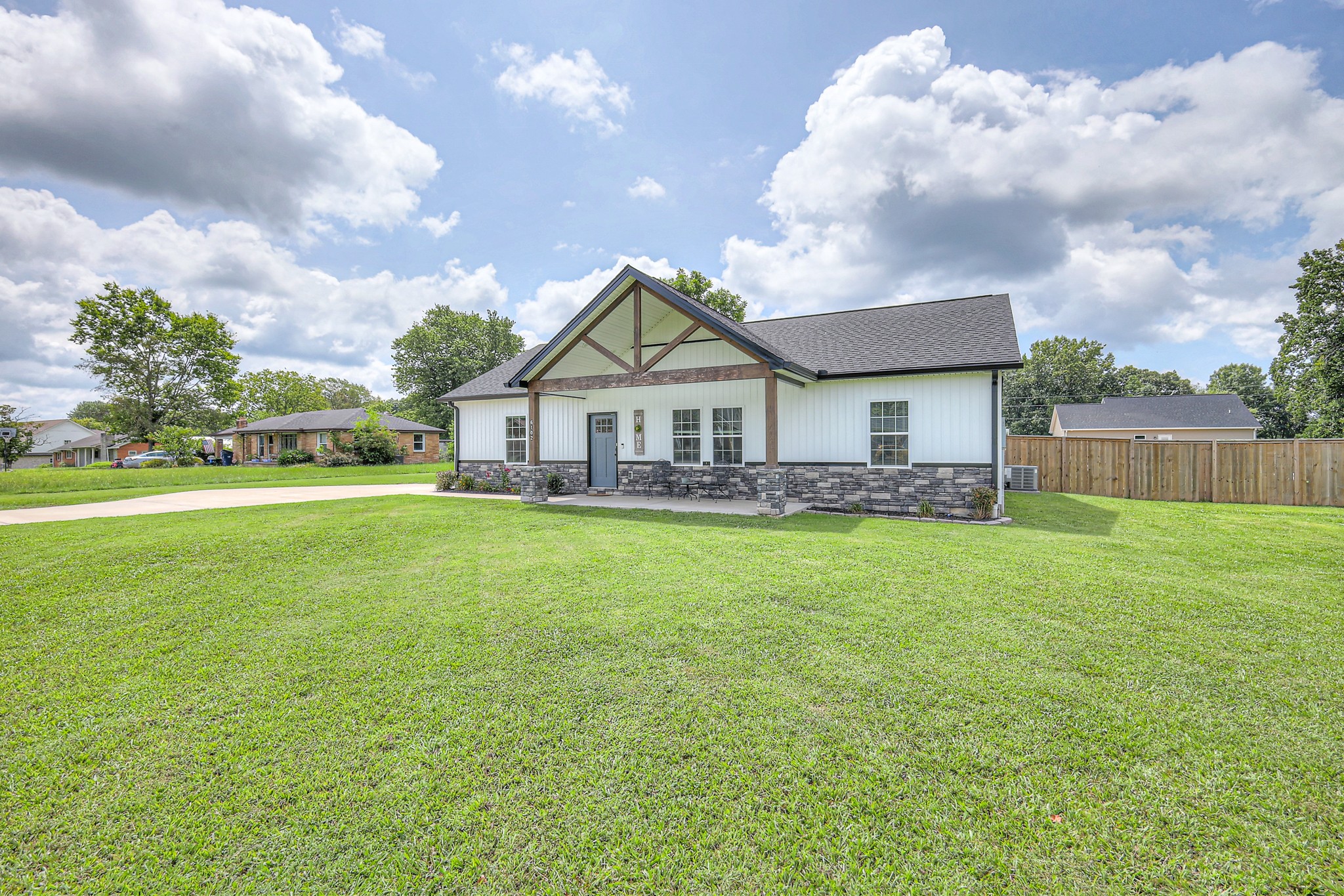 6102 Austin Peay Hwy